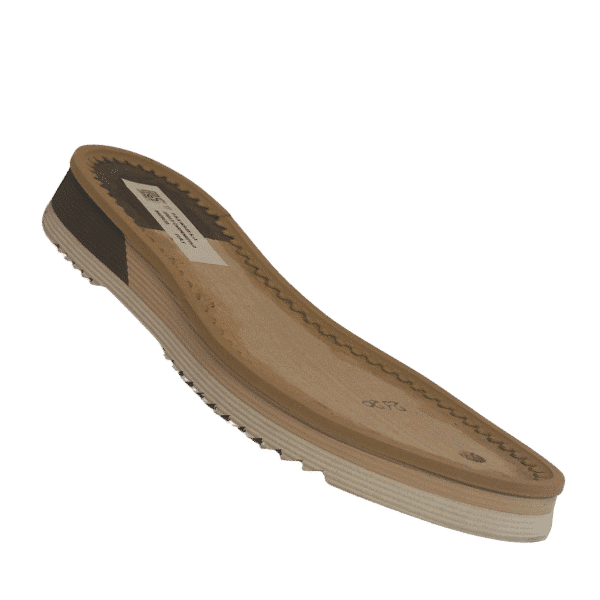 Orthopädische Sohlen sind eine der grundlegenden Lösungen, um Wohlbefinden, Stabilität und Komfort für diejenigen zu gewährleisten, die unter Haltungs- oder Fußproblemen leiden. PBS Soles Srl, mit mehr als 70 Jahren Erfahrung in der Herstellung von Qualitätssohlen, produziert maßgeschneiderte orthopädische Sohlen, die perfekt auf den Schuh abgestimmt sind und den Bedürfnissen der Schuhhersteller und ihrer Kunden entsprechen.